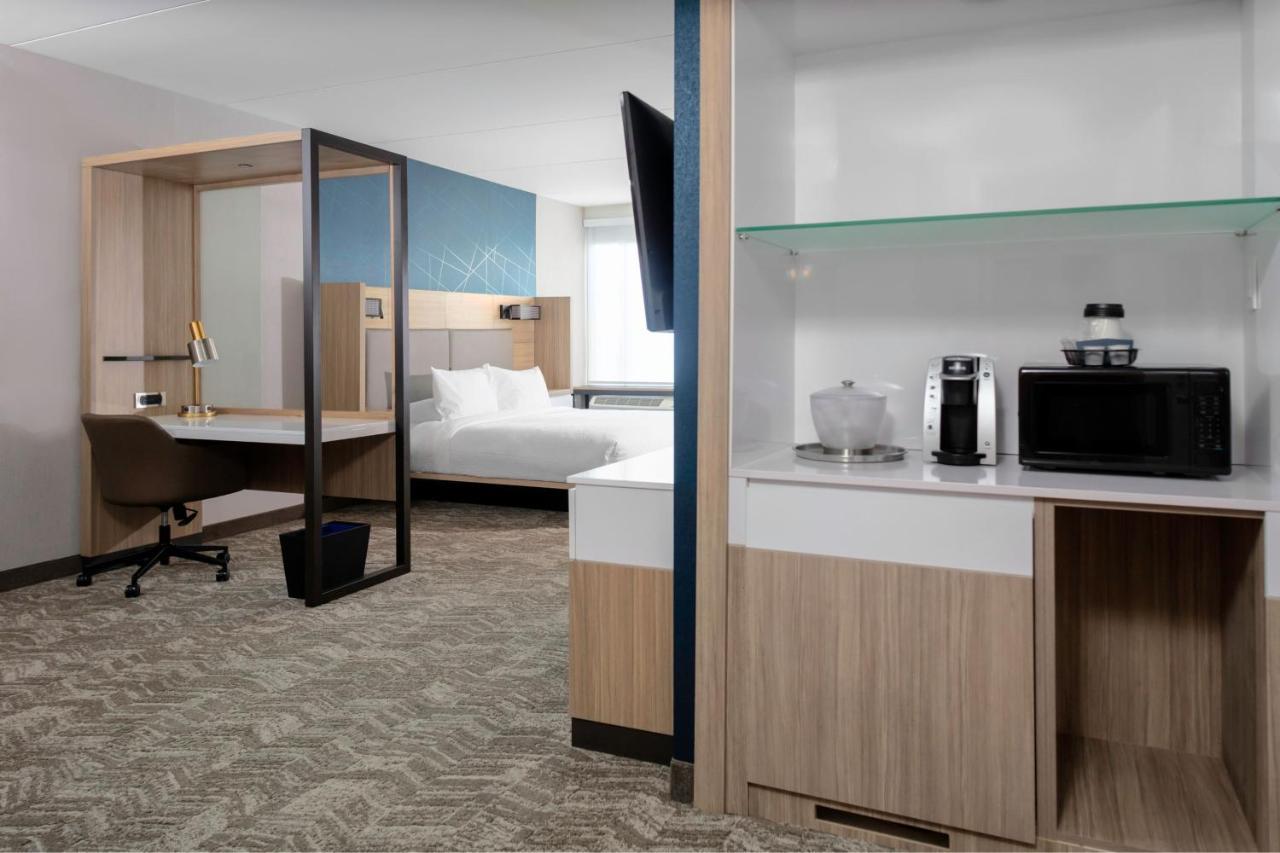 Hotel Springhill By Marriott View 3*
